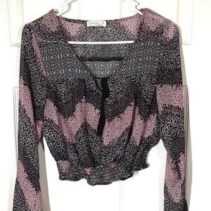 Love Fire Woman's Crop Top Size LARGE, Long Sleeve, Elastic Bottom.